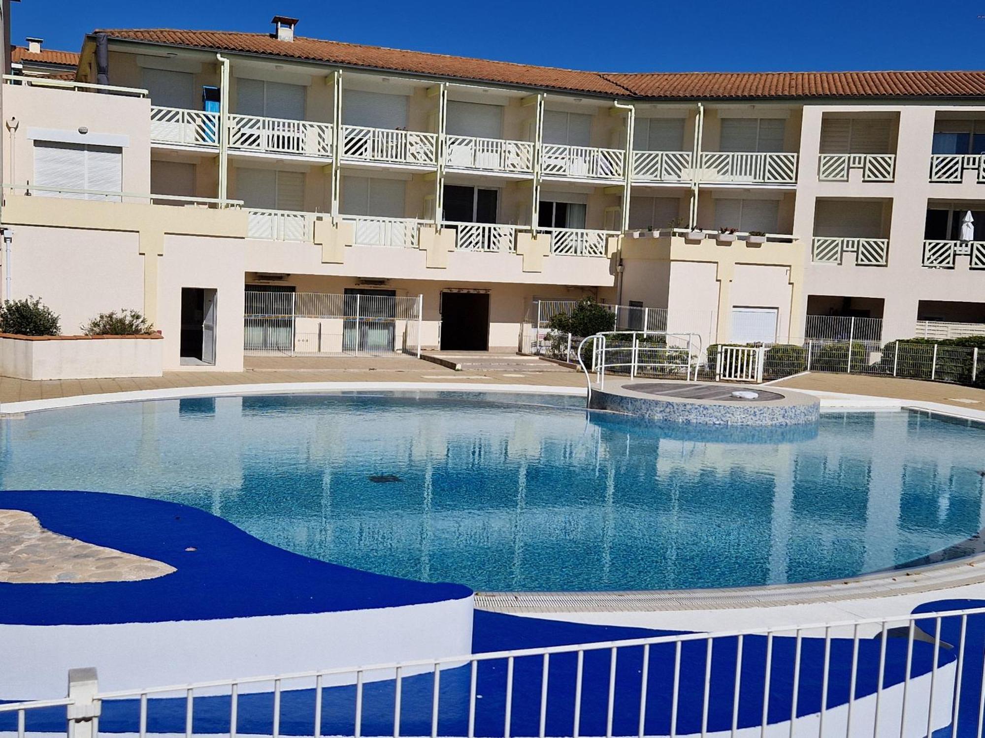 Appartement Avec Piscine, Tennis & Balcon, Centre-Ville Chatelaillon-Plage, 6 Pers, 2 Ch - Fr-1-706-17 ภายนอก รูปภาพ